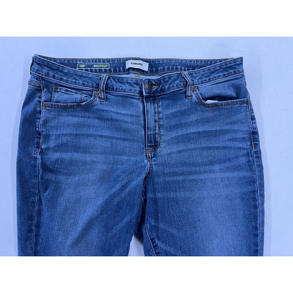 Sonoma Petites 18p Bootcut Blue Jeans 28inch Inseam 5 Pocket Combo